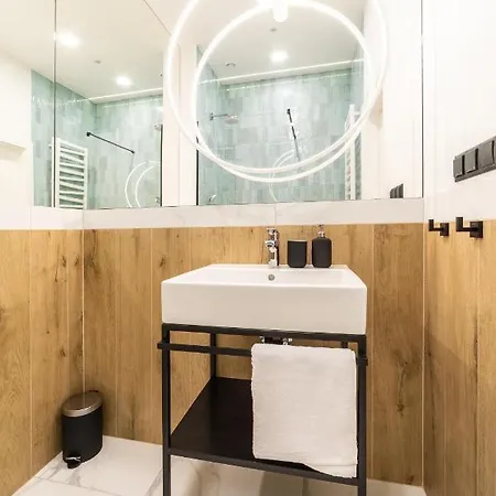 Apartament Riva By Oneapartments