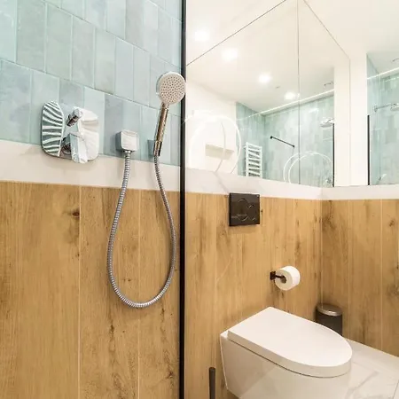 Riva By Oneapartments 아파트 소포트