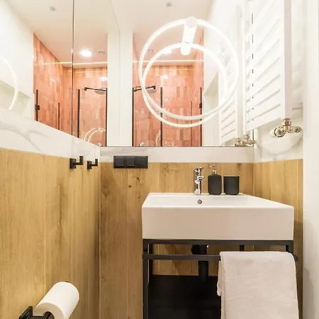 Riva By Oneapartments Apartament *